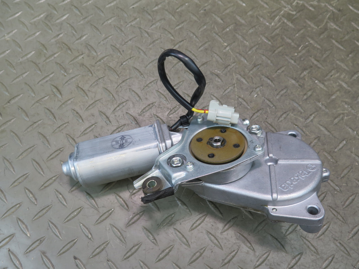 04-09 Nissan Z33 350Z Convertible Set of 2 TOP Roof Lift Motor Drive Unit OEM