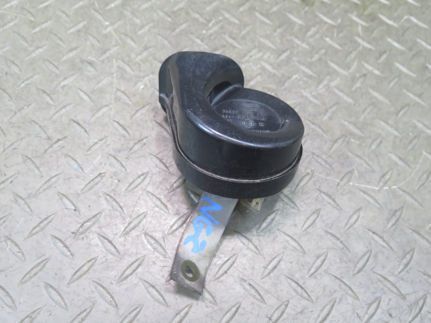 03-09 Nissan Z33 350Z Set of 2 High & Low Tone Note Pitch Horn Signal OEM