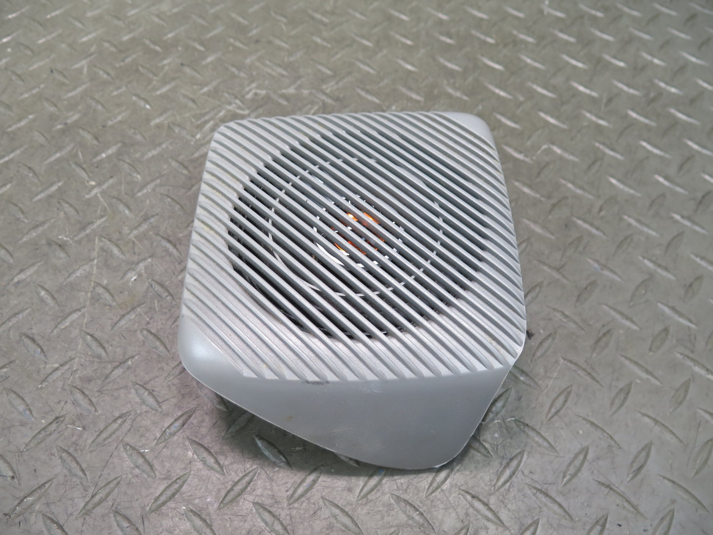 99-03 VW Eurovan T4 Set of 2 Rear Speaker Grille Cover w JBL Club 4020 Speaker