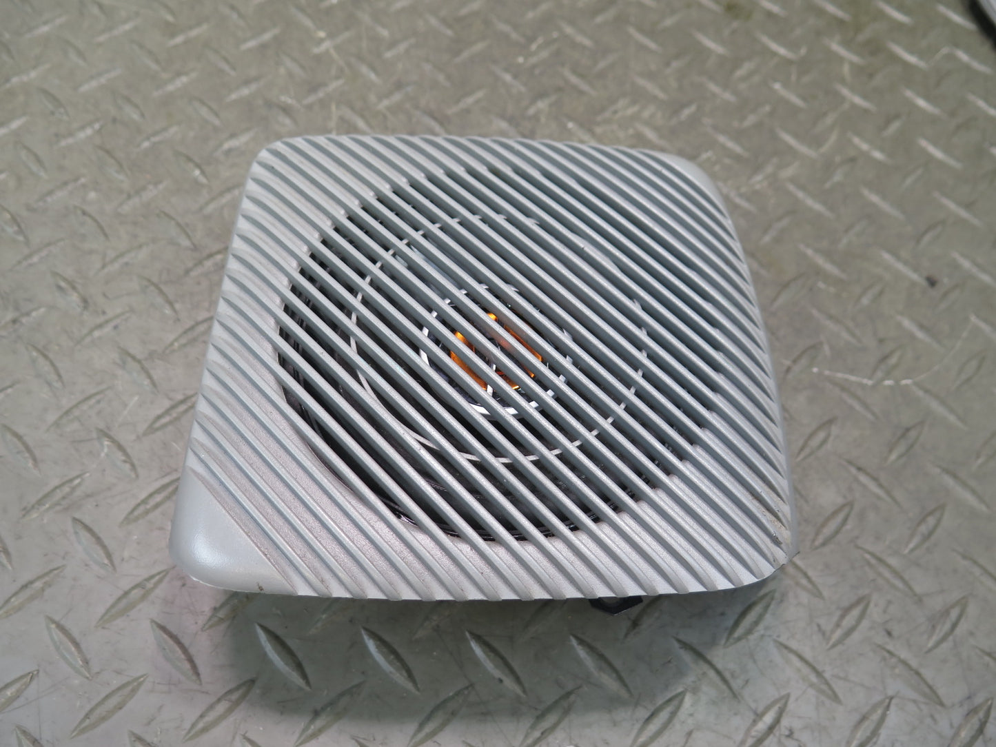 99-03 VW Eurovan T4 Set of 2 Rear Speaker Grille Cover w JBL Club 4020 Speaker