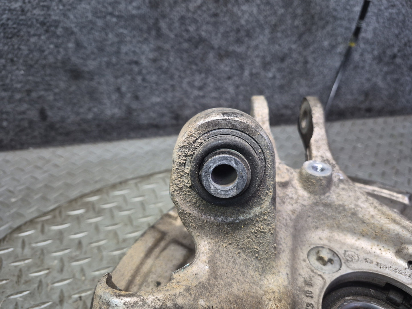 2015-2020 BMW F82 F83 M4 RWD Rear Left Spindle Knuckle Wheel Hub Bearing