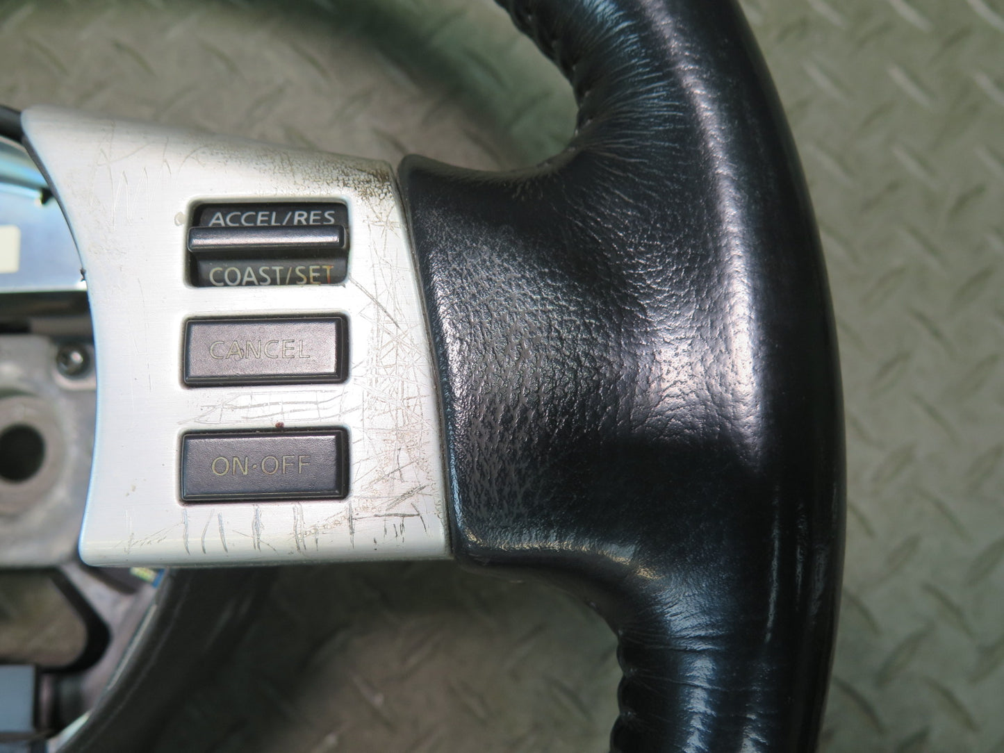 06-07 Nissan Z33 350Z Leather Steering Black w Controls OEM