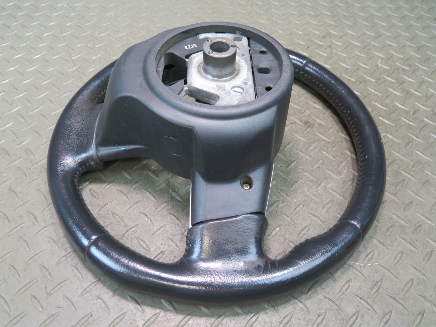 06-07 Nissan Z33 350Z Leather Steering Black w Controls OEM