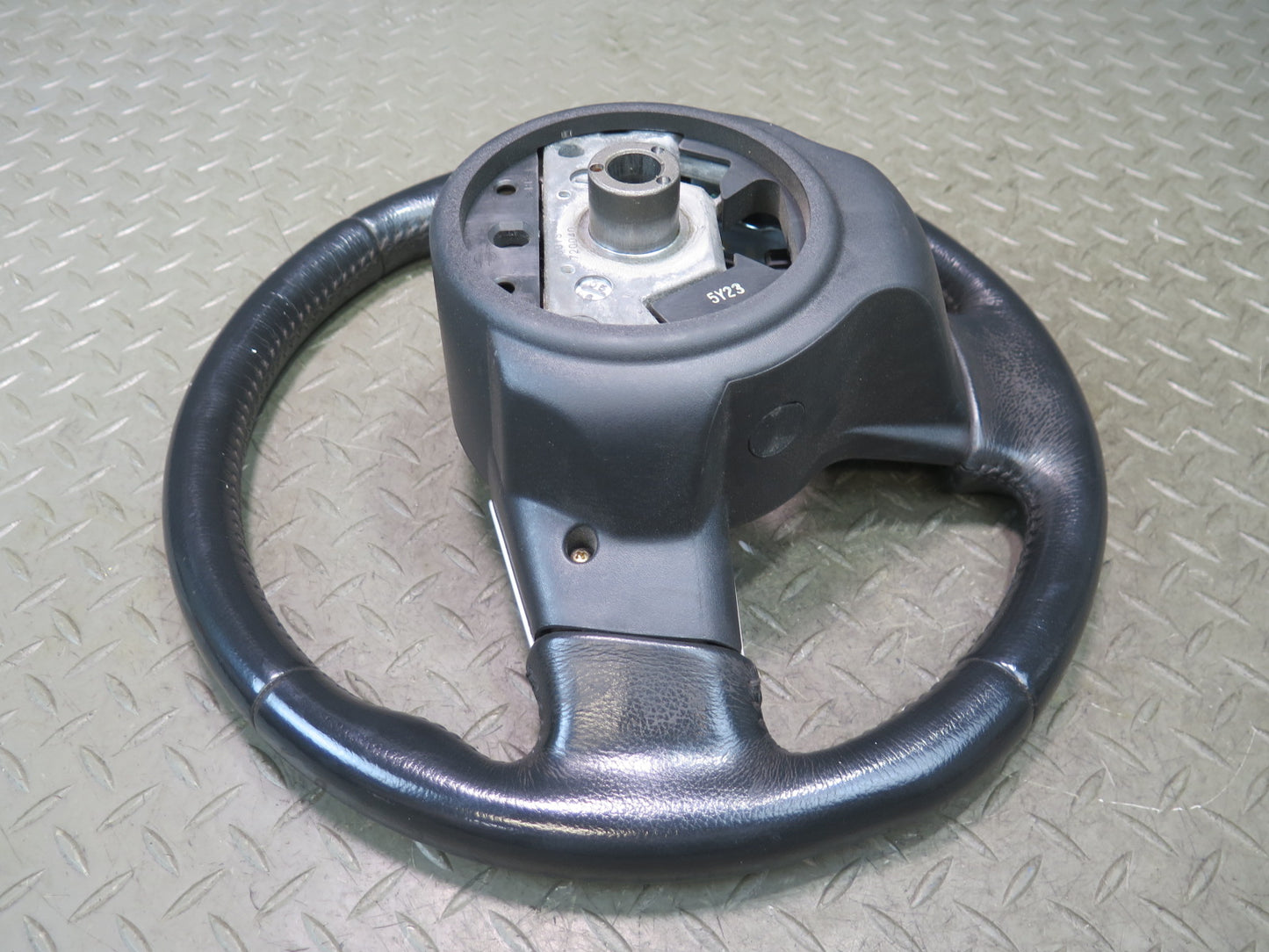 06-07 Nissan Z33 350Z Leather Steering Black w Controls OEM