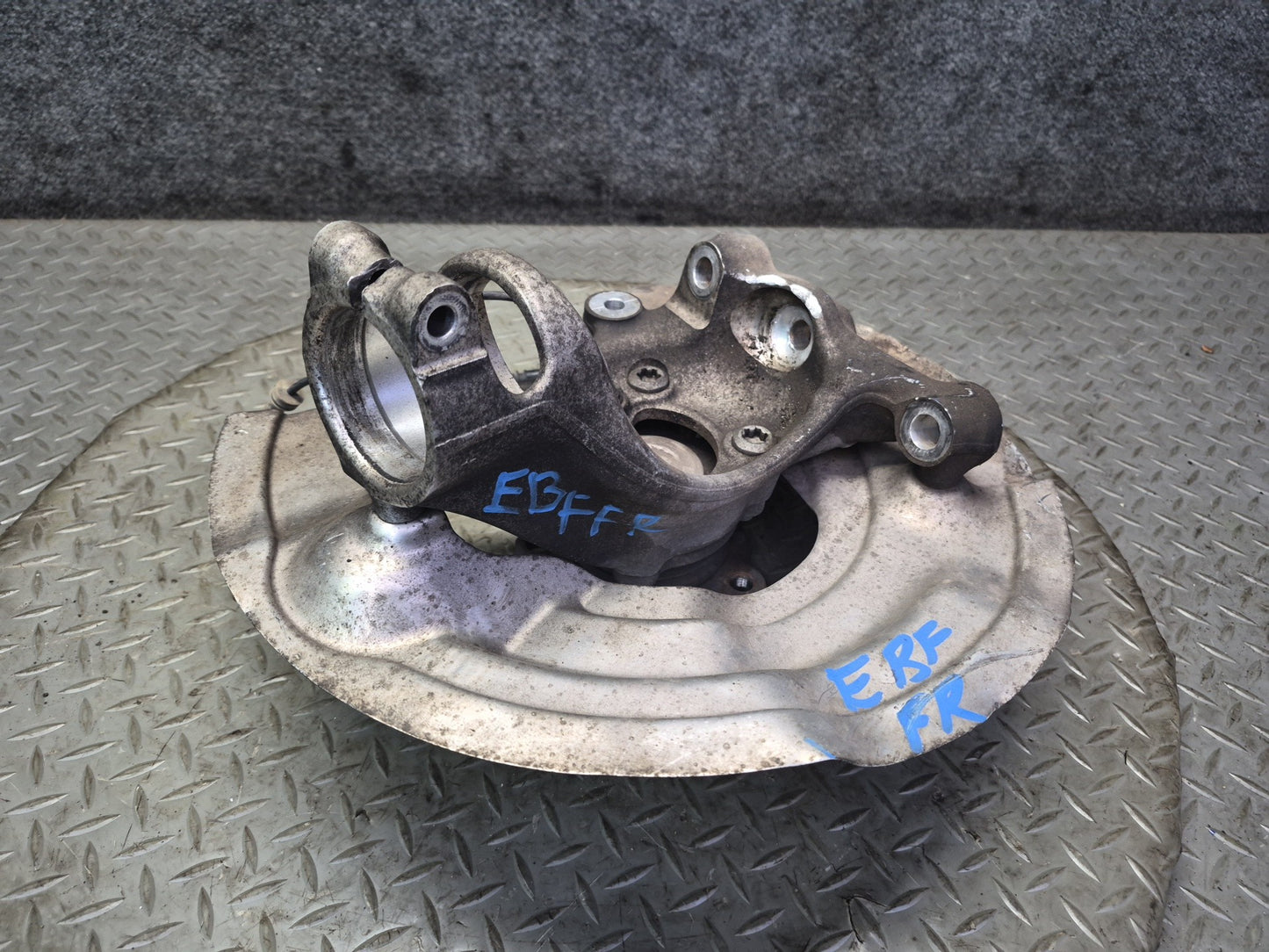 2015-2020 BMW F82 F83 M4 RWD Front Right Spindle Knuckle Wheel Hub Bearing