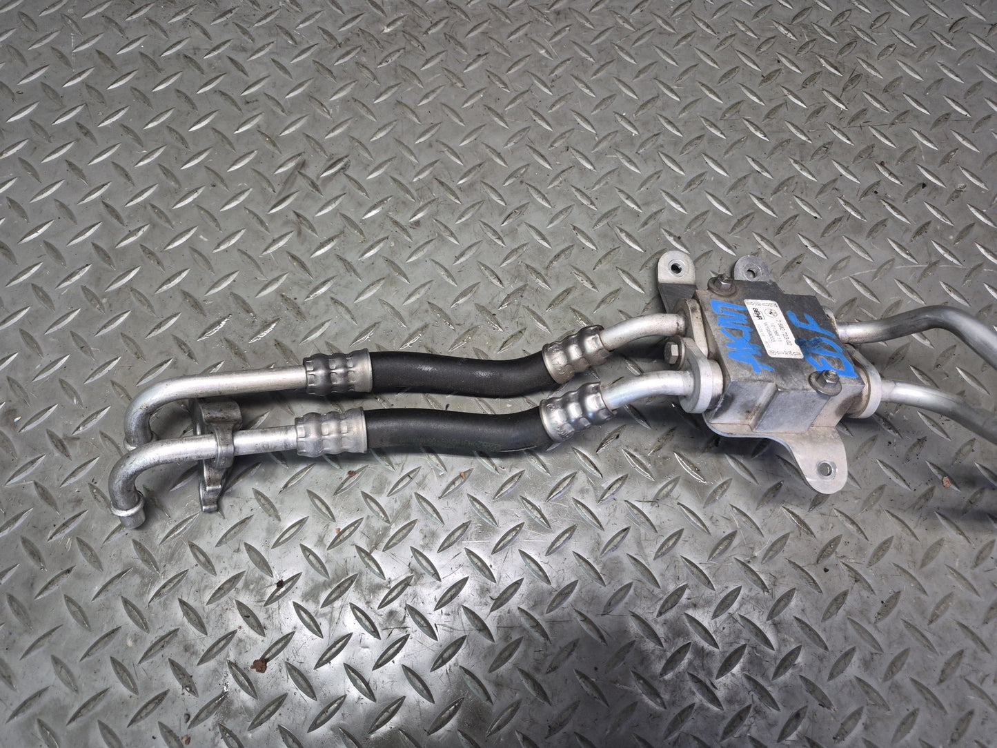 15-20 BMW F32 F33 F82 F83 M4 Transmission Oil Cooler Hose Pipe Line w Thermostat