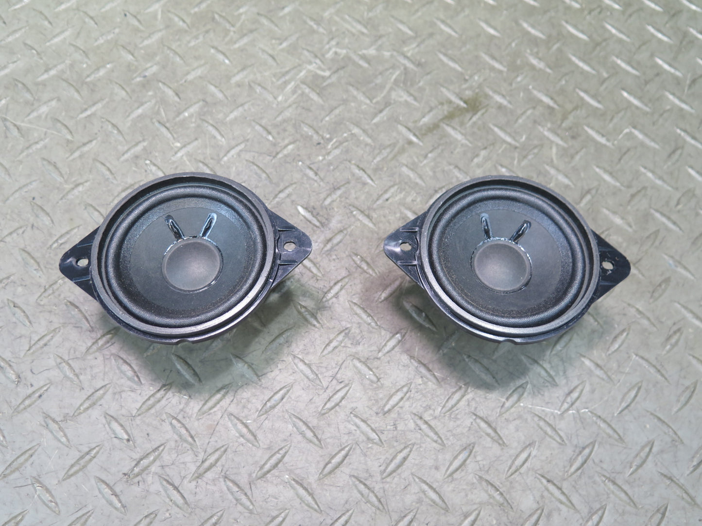 2005-2012 Porsche Boxster 987 Front Left & Right Door Audio Sound Speaker Set