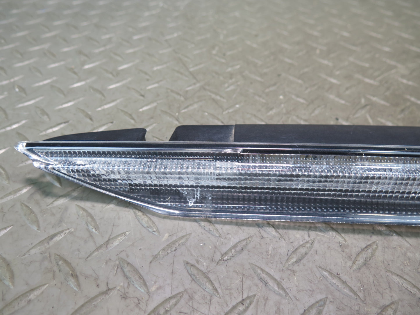 2005-2012 Porsche Boxster 987 Rear Center Third Brake Stop Light 98763105001