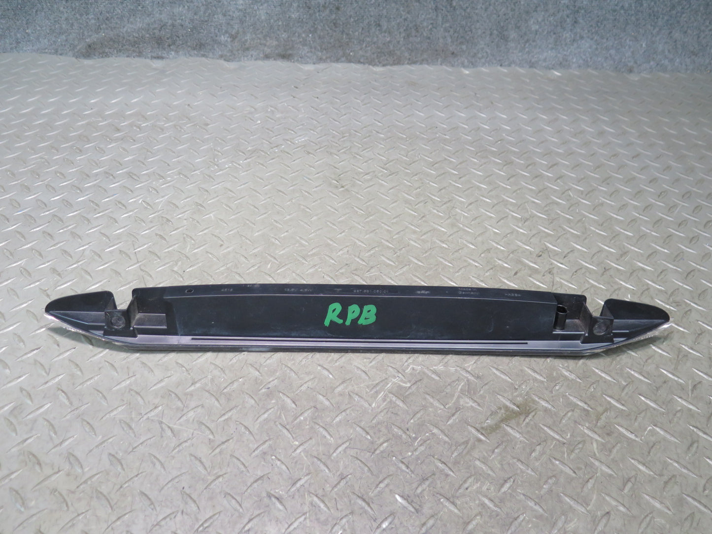 2005-2012 Porsche Boxster 987 Rear Center Third Brake Stop Light 98763105001