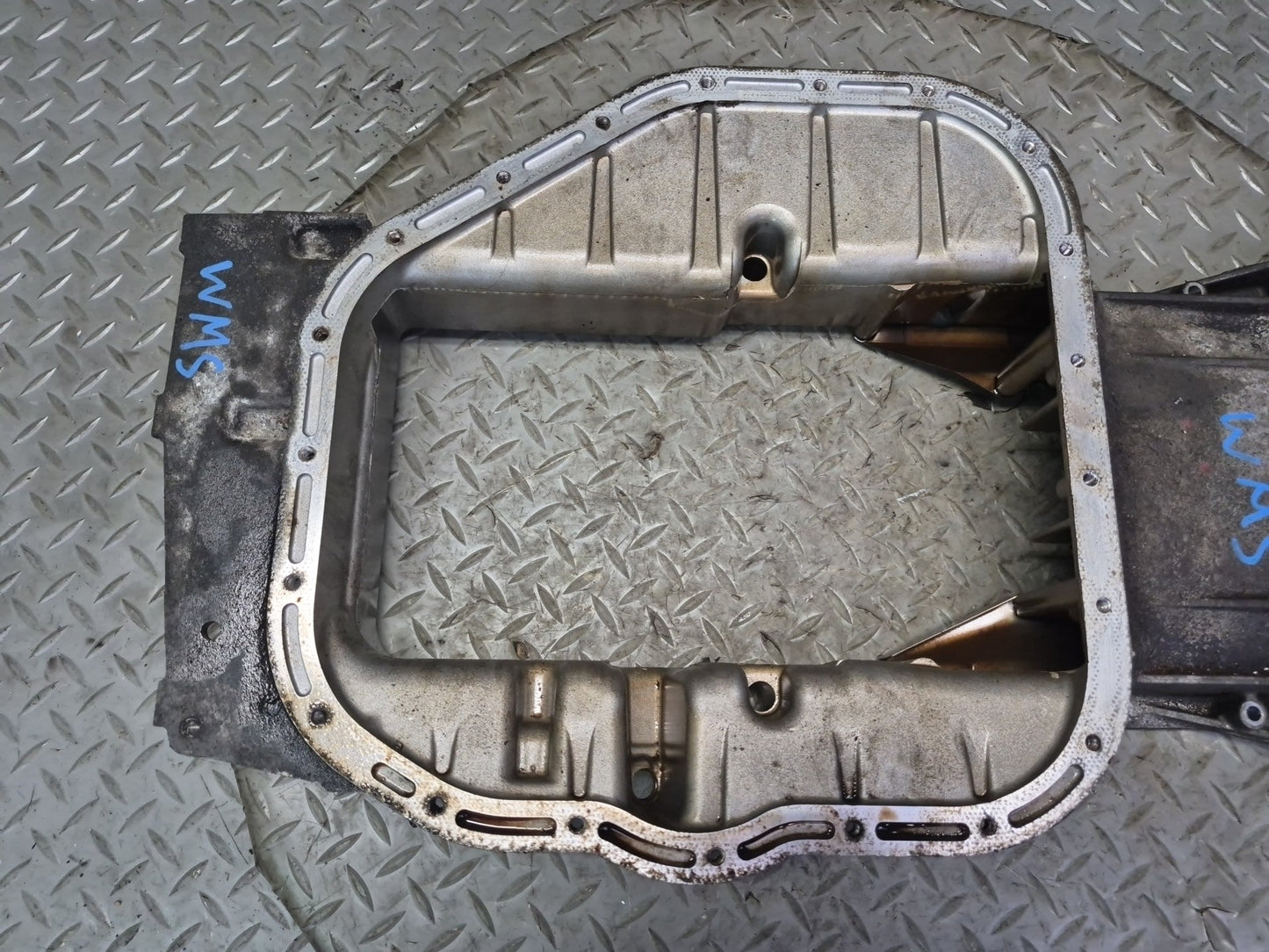 94-99 Mercedes W140 S500 M119 Engine Upper Oil Pan 1190141602 OEM