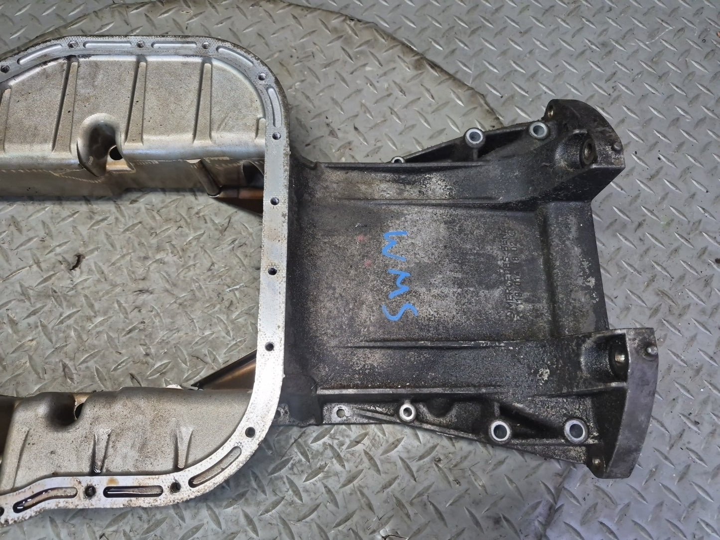94-99 Mercedes W140 S500 M119 Engine Upper Oil Pan 1190141602 OEM