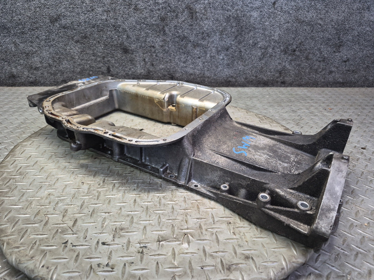 94-99 Mercedes W140 S500 M119 Engine Upper Oil Pan 1190141602 OEM
