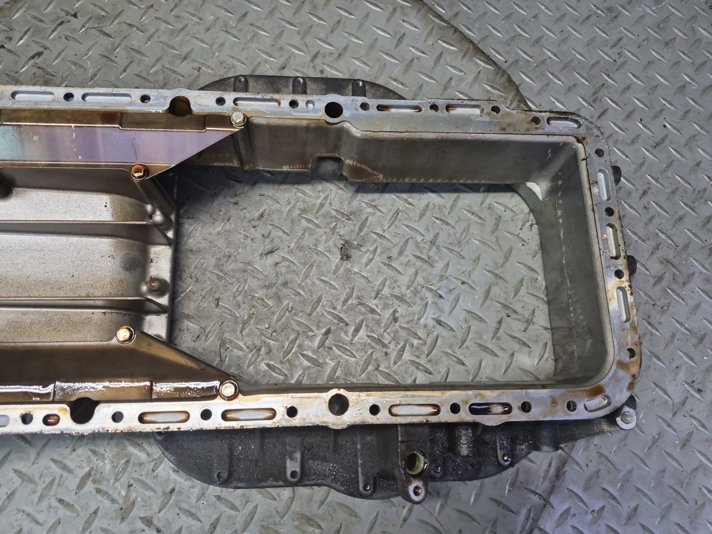 94-99 Mercedes W140 S500 M119 Engine Upper Oil Pan 1190141602 OEM