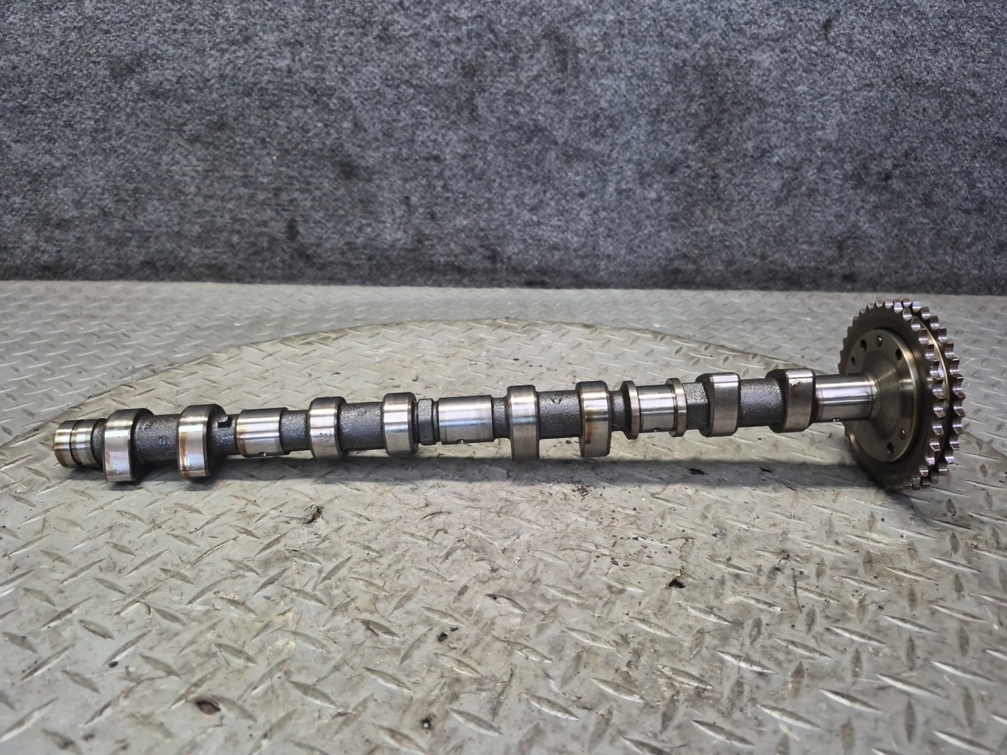 90-95 Mercedes W140 S500 5.0L 119.702 Left Intake & Exhaust Camshaft Set OEM