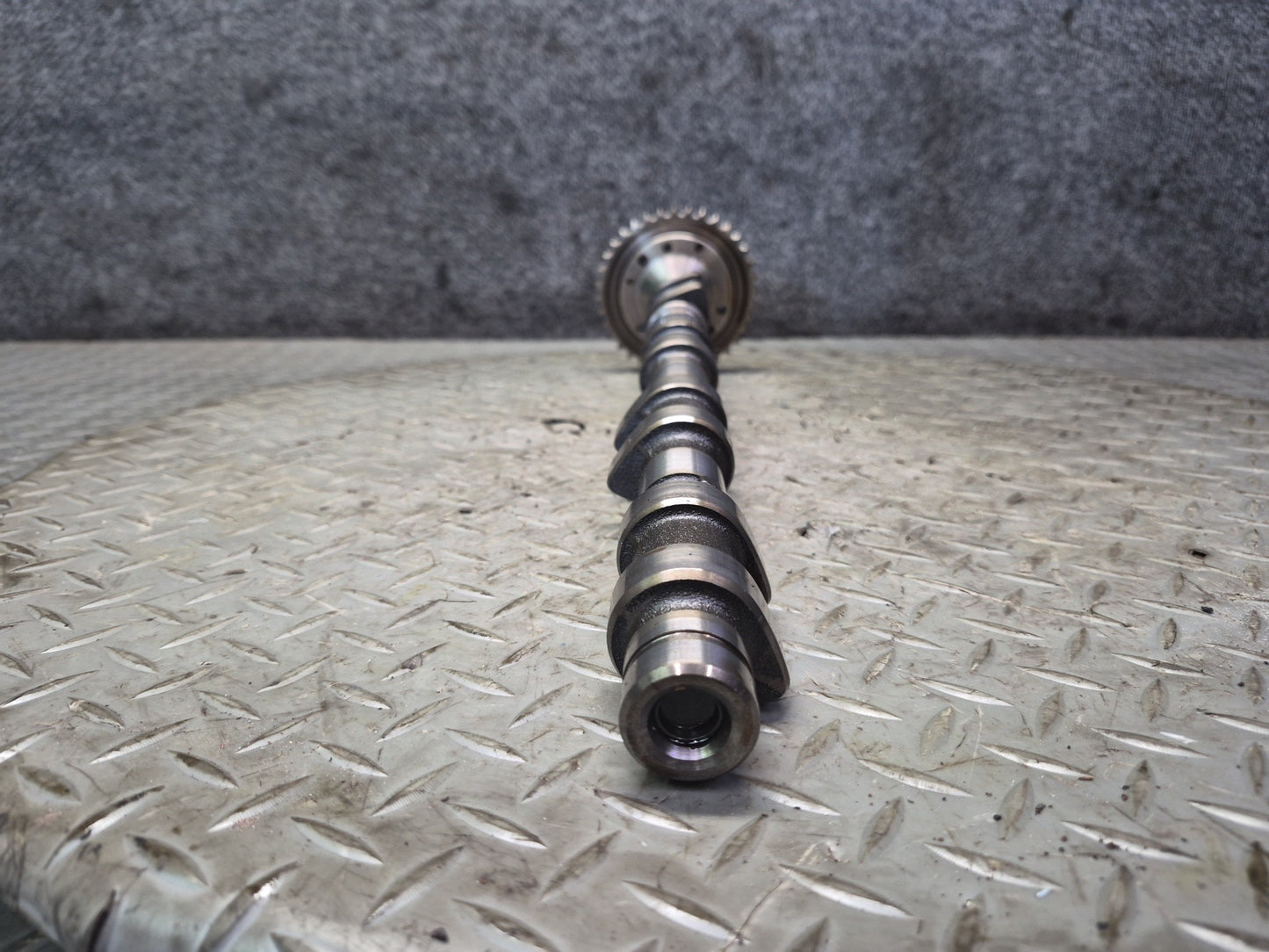 90-95 Mercedes W140 S500 5.0L 119.702 Left Intake & Exhaust Camshaft Set OEM