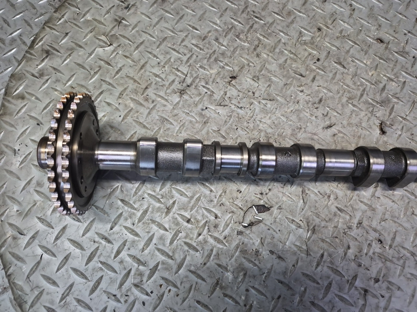 90-95 Mercedes W140 S500 5.0L 119.702 Left Intake & Exhaust Camshaft Set OEM