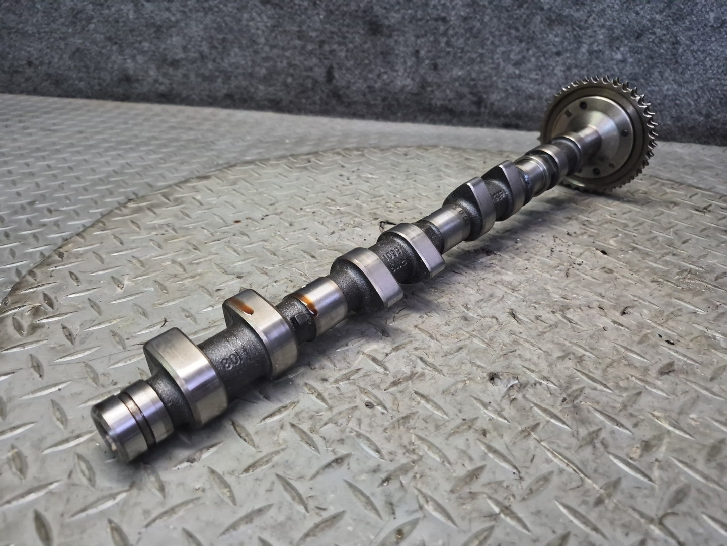 90-95 Mercedes W140 S500 5.0L 119.702 Left Intake & Exhaust Camshaft Set OEM