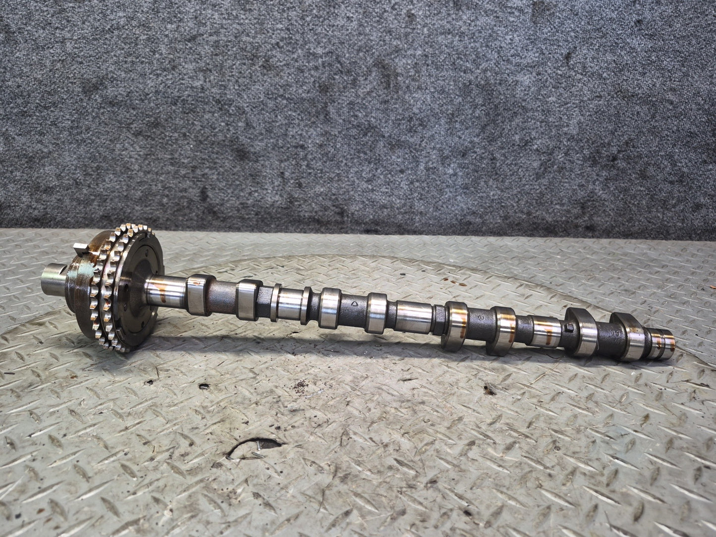 90-95 Mercedes W140 S500 5.0L 119.702 Left Intake & Exhaust Camshaft Set OEM