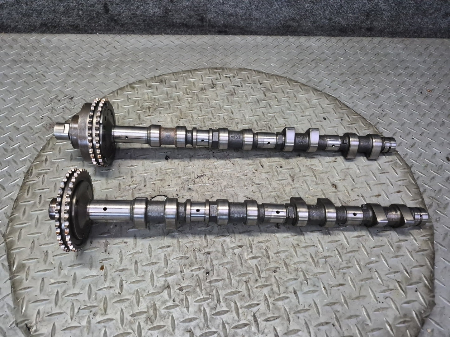 90-95 Mercedes W140 S500 5.0L 119.702 Right Intake & Exhaust Camshaft Set OEM