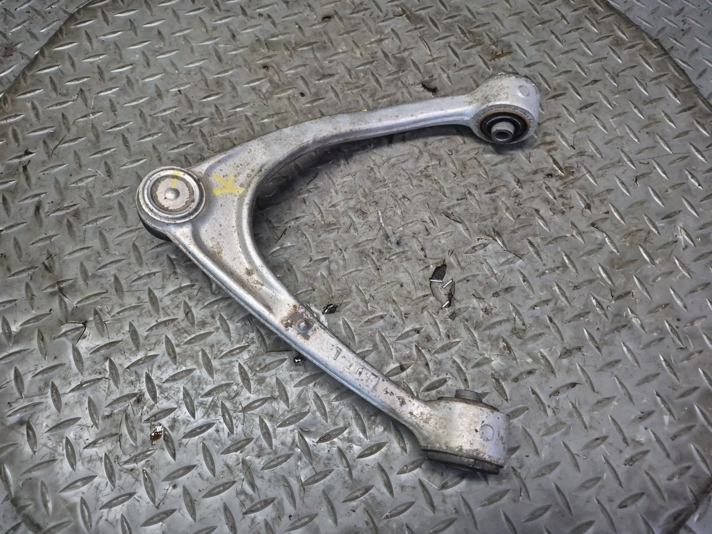 01-06 Lexus UCF30L LS430 Front Left Suspension Upper Control Arm OEM