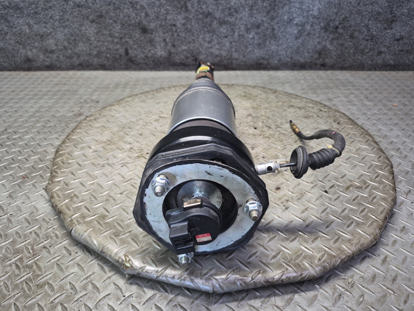 01-03 Lexus UCF30L LS430 Front Right Air Suspension Shock Strut Absorber Arnott
