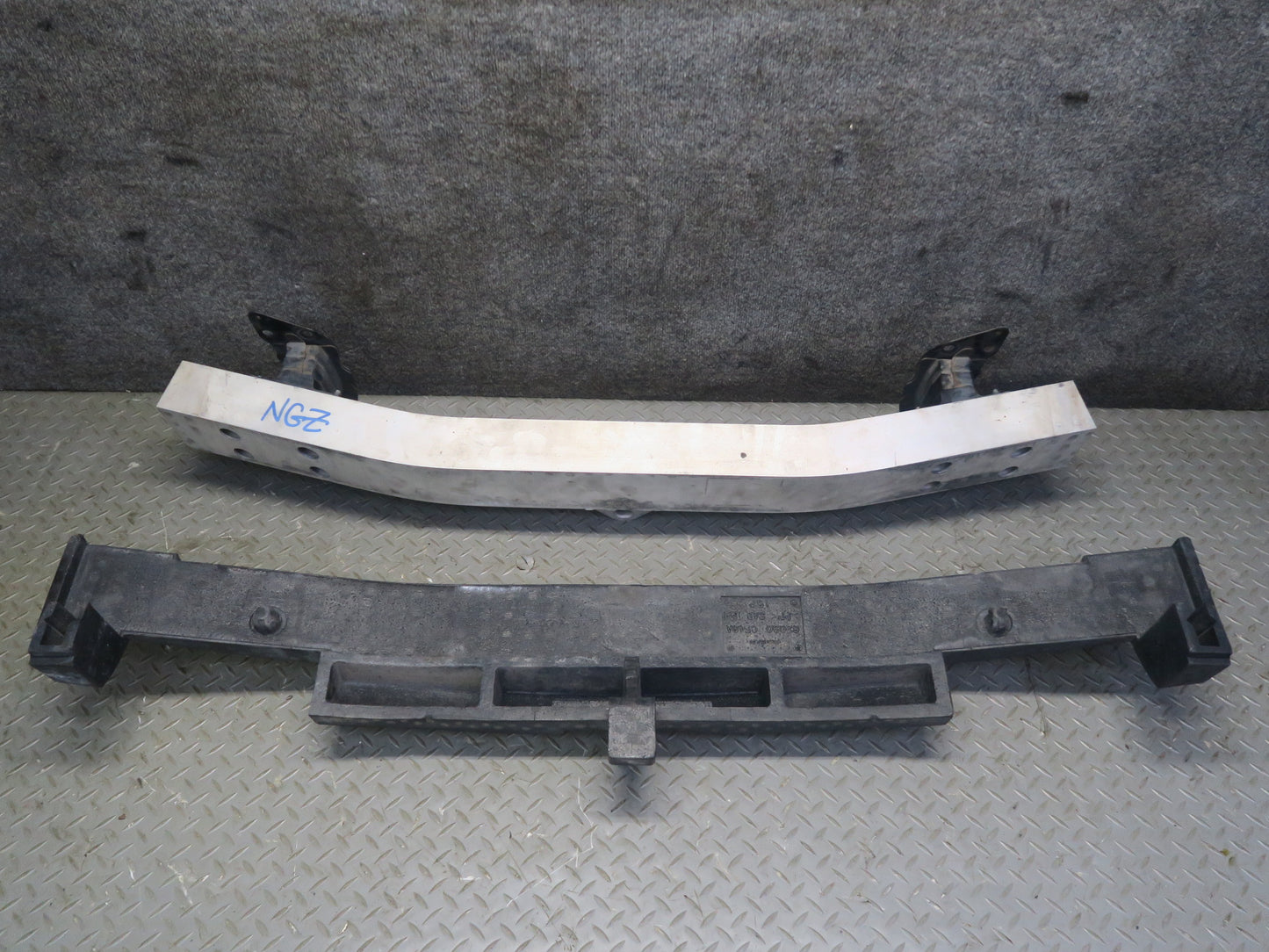 06-09 Nissan Z33 350Z Front Bumper Impact Reinforcement Bar w Foam Cover OEM