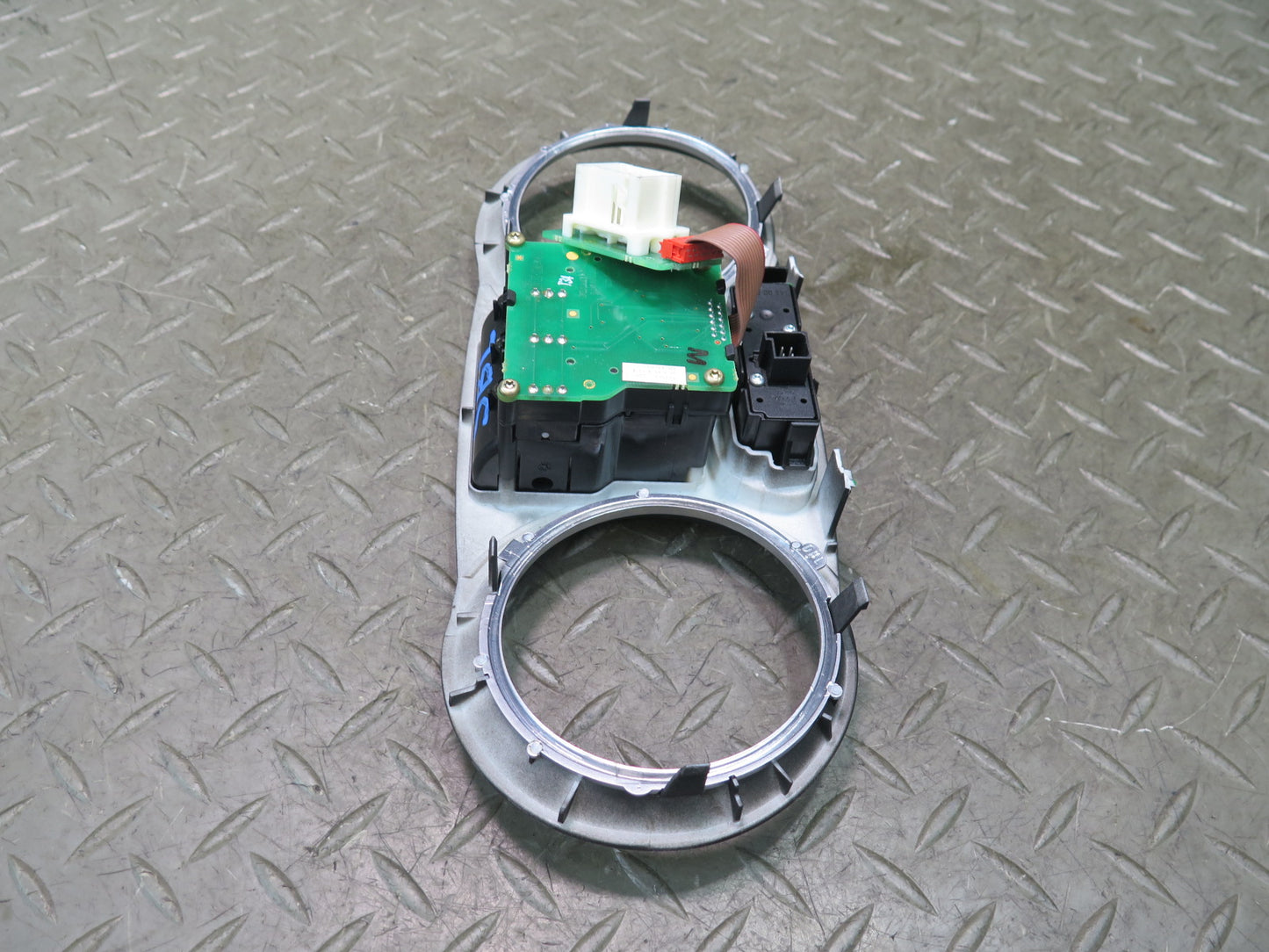 03-06 Mercedes R230 SL55 AMG Hazard Door Lock Unlock Button w Bezel Damaged