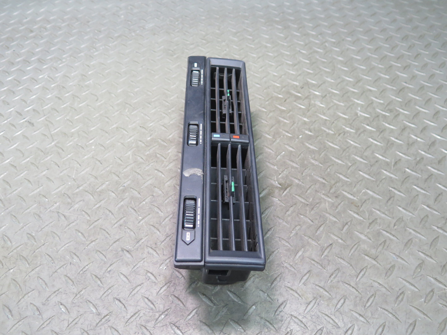 94-02 Mercedes R129 Sl-class Dash Center A/C Air Vent Grille 1298300654 Damaged