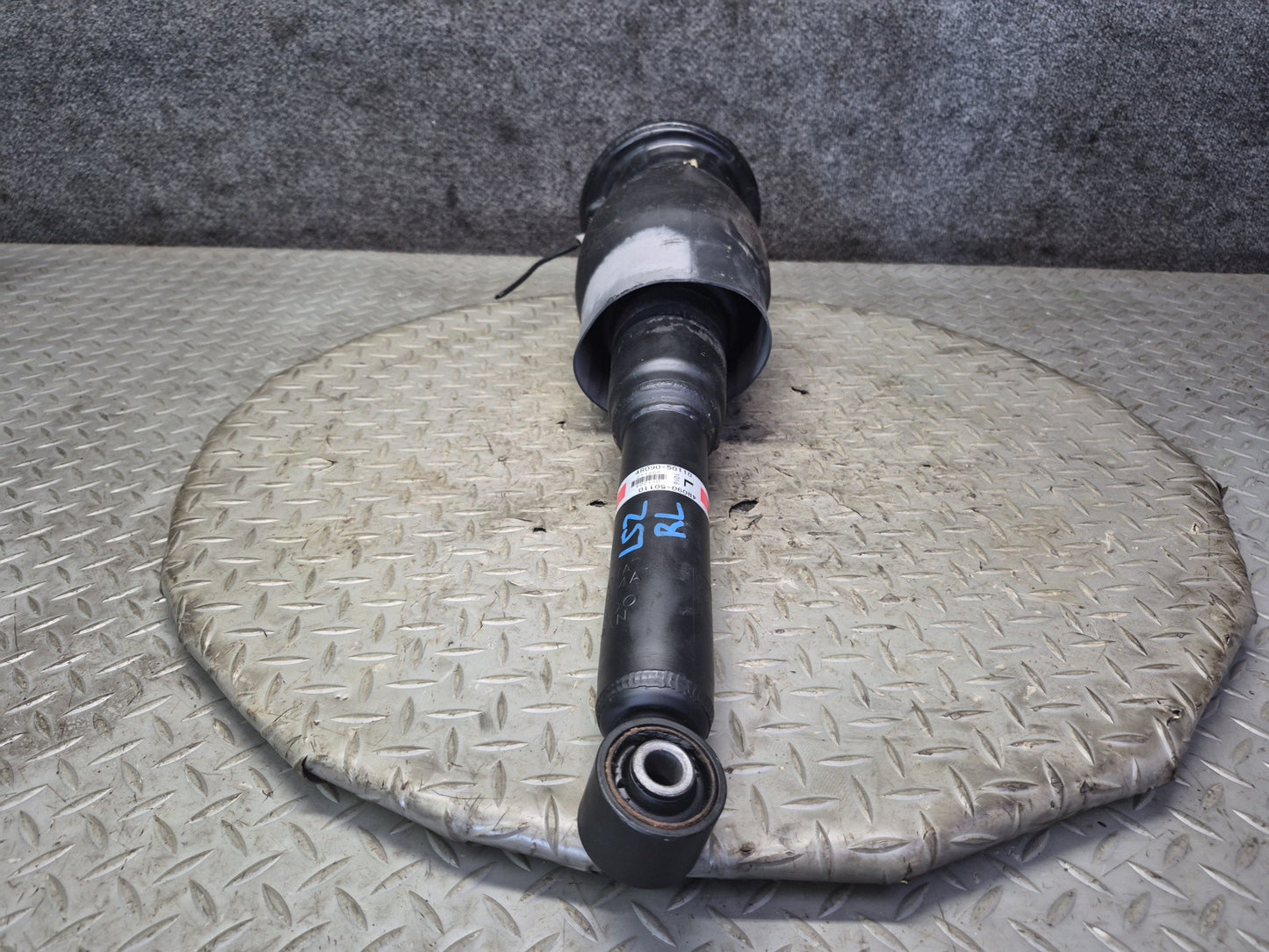 01-03 Lexus UCF30L LS430 Rear Left Air Suspension Shock Strut Absorber OEM