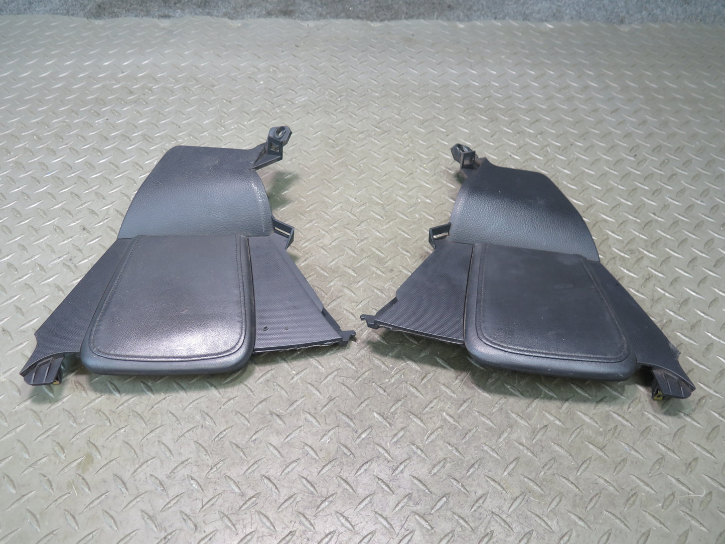 06-09 Nissan Z33 350Z Set of 2 Left & Right Center Console Kick Trim Panel OEM