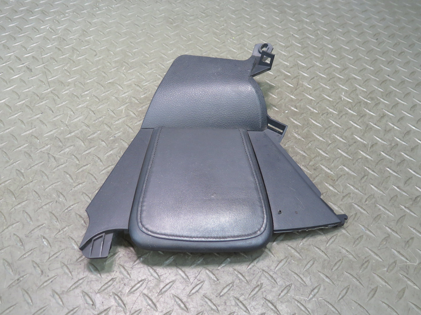 06-09 Nissan Z33 350Z Set of 2 Left & Right Center Console Kick Trim Panel OEM