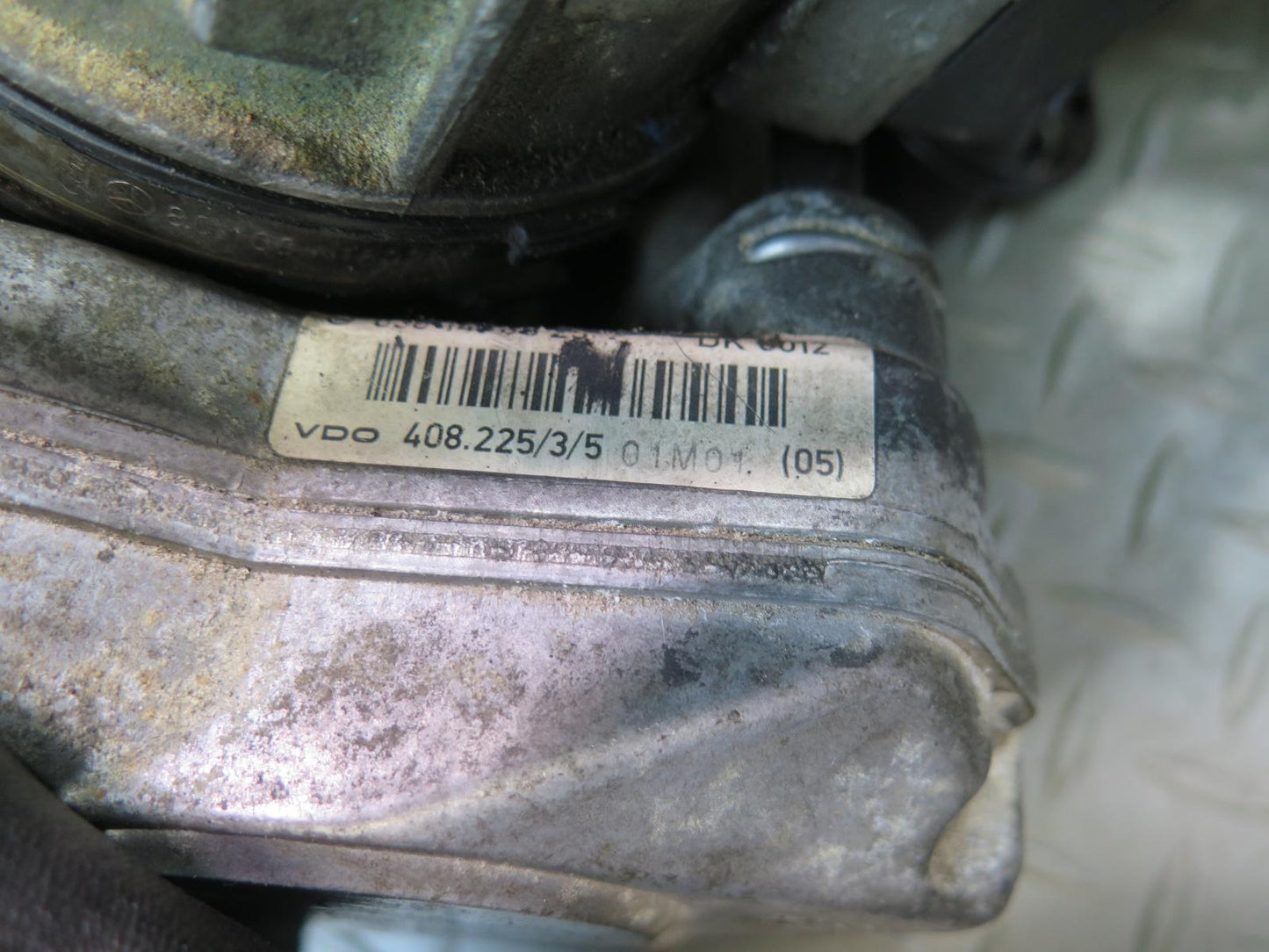 94-95 Mercedes W140 S500 M119.702 Engine Throttle Body w MAF Sensor OEM