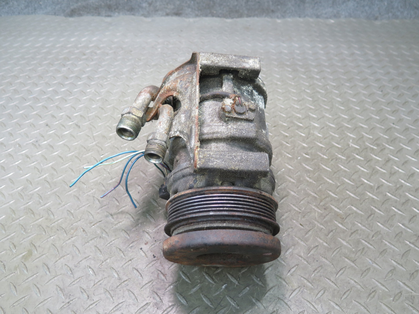 94-95 Mercedes W140 S500 M119.702 A/C Air Condition Compressor OEM