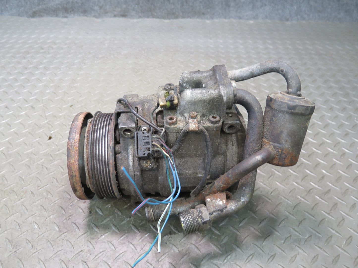 94-95 Mercedes W140 S500 M119.702 A/C Air Condition Compressor OEM