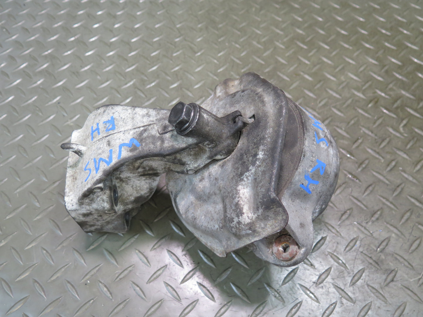 94-95 Mercedes W140 S500 M119.702 Set of 2 Engine Left & Right Motor Mount OEM