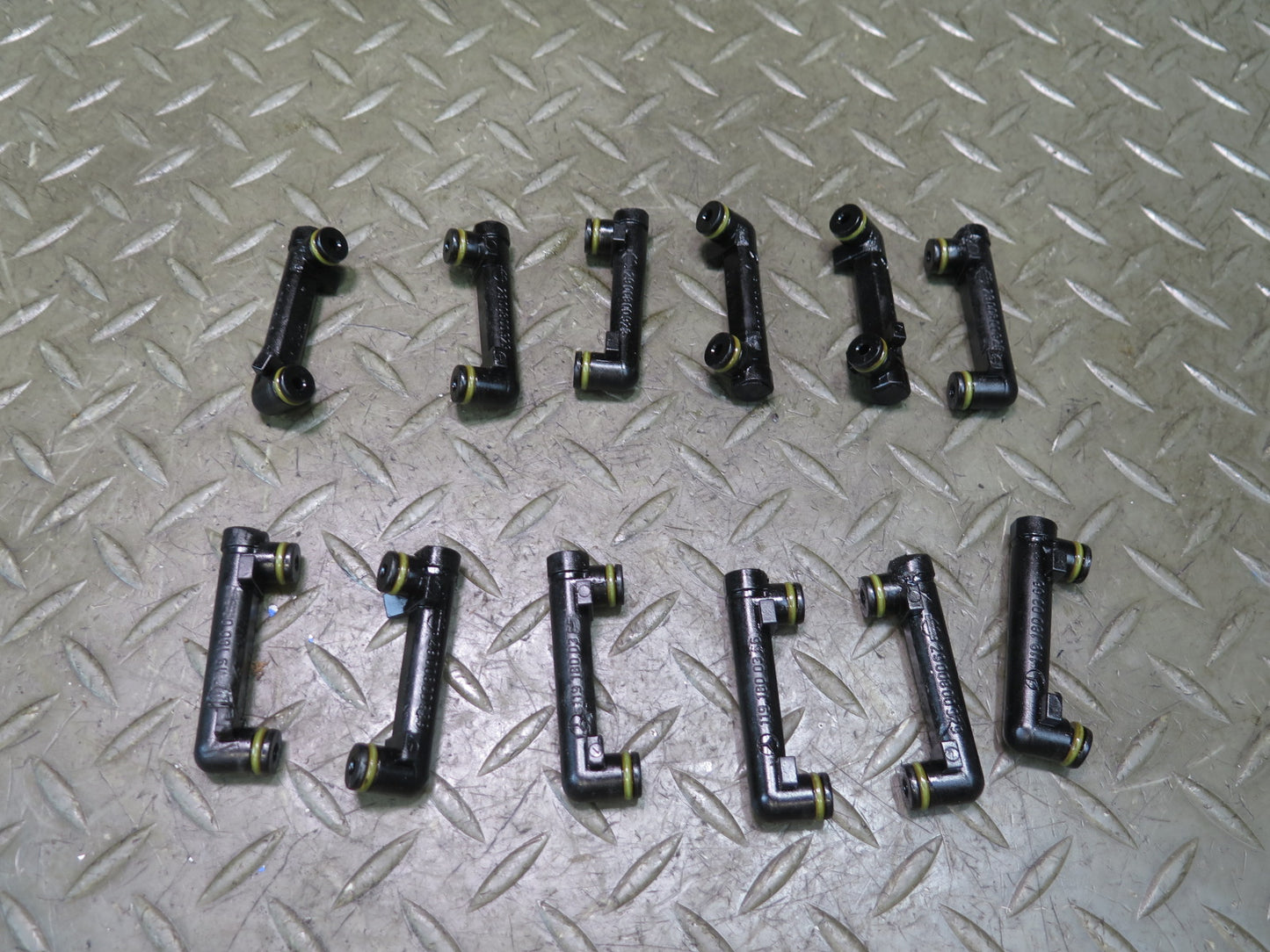 94-95 Mercedes W140 S500 M119.702 Engine Motor Oil Connector Set 1191800366 OEM