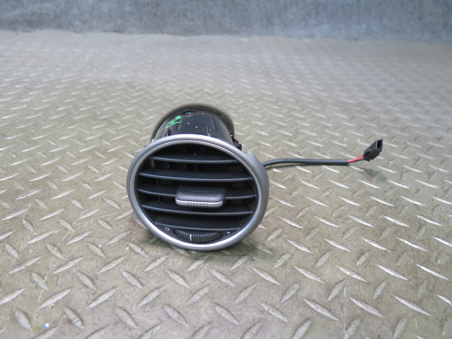 2005-2008 Porsche Boxster 987 Front Left Side Dashboard A/C Air Vent Grille