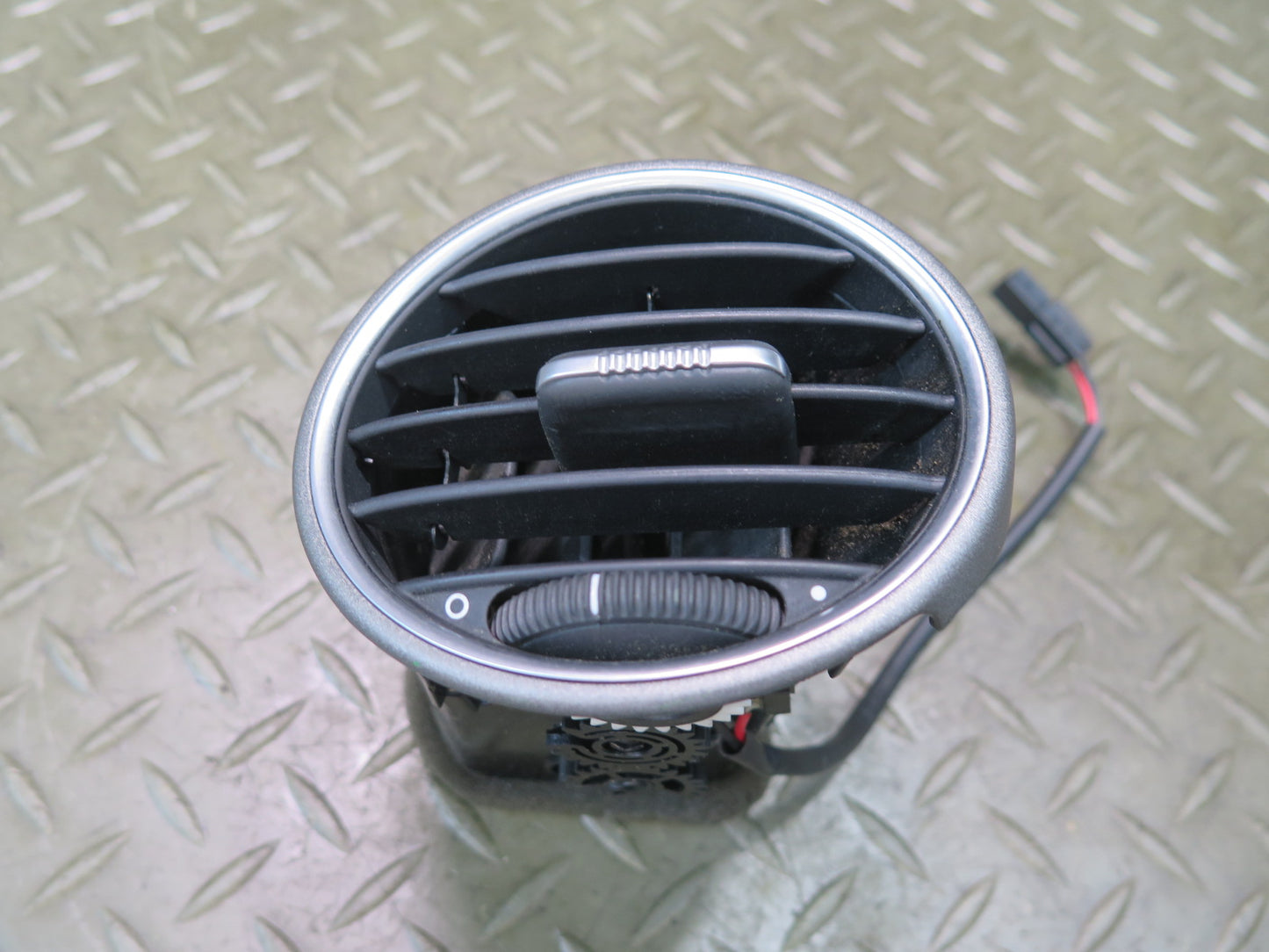 2005-2008 Porsche Boxster 987 Front Left Side Dashboard A/C Air Vent Grille