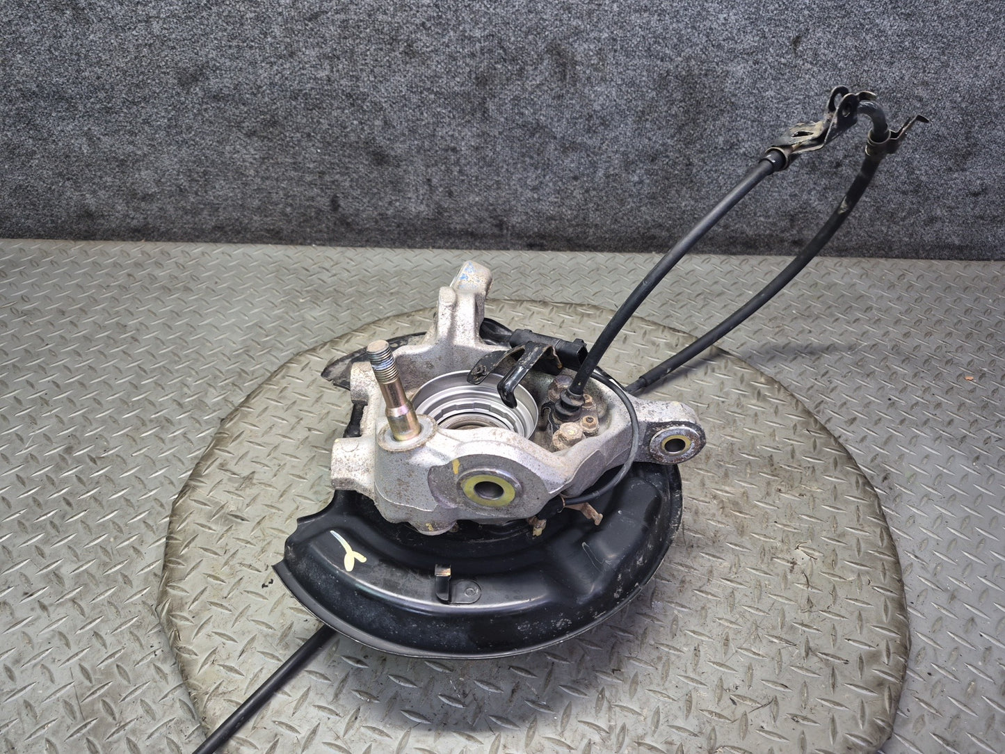 01-06 Lexus LS430 UCF30L RWD Rear Right Spindle Knuckle Wheel Hub Bearing OEM