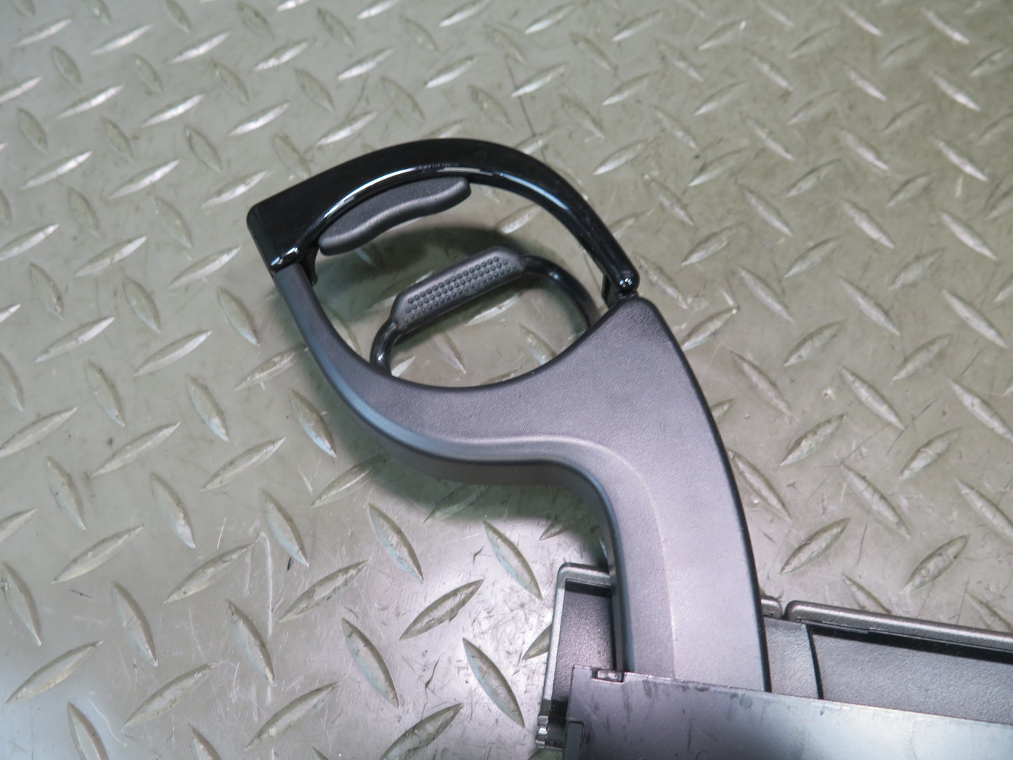 2005-2008 Porsche Boxster 987 Center Console CUP Holder 99755217301
