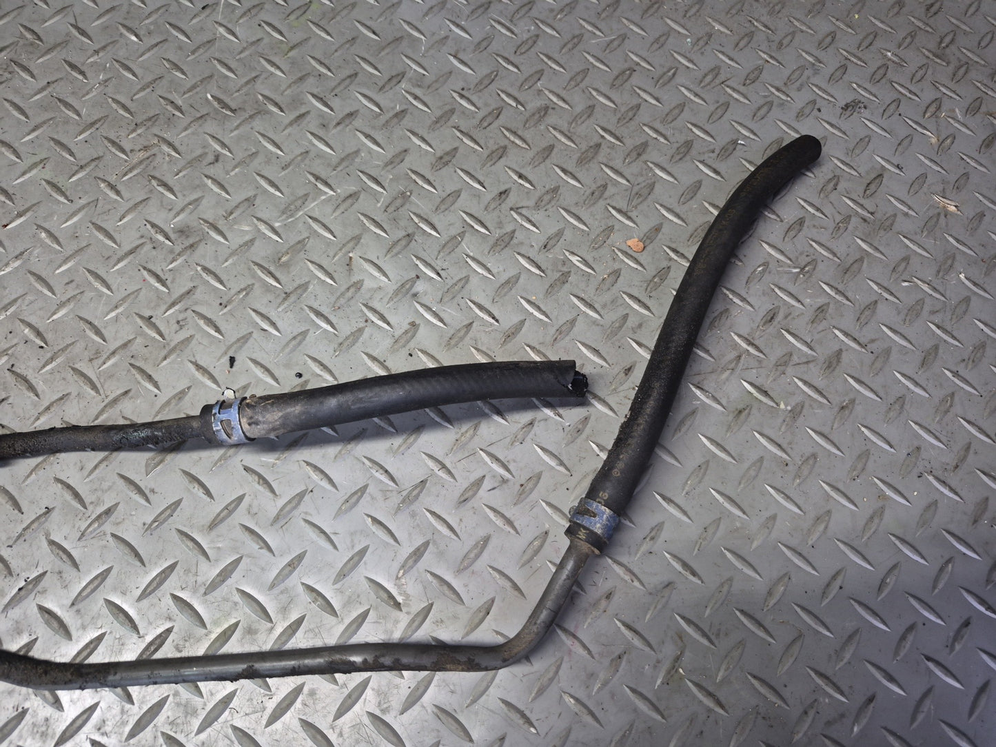 01-03 Lexus UCF30L LS430 Set of 2 A/T Automatic Transmission Hose Pipe Line OEM