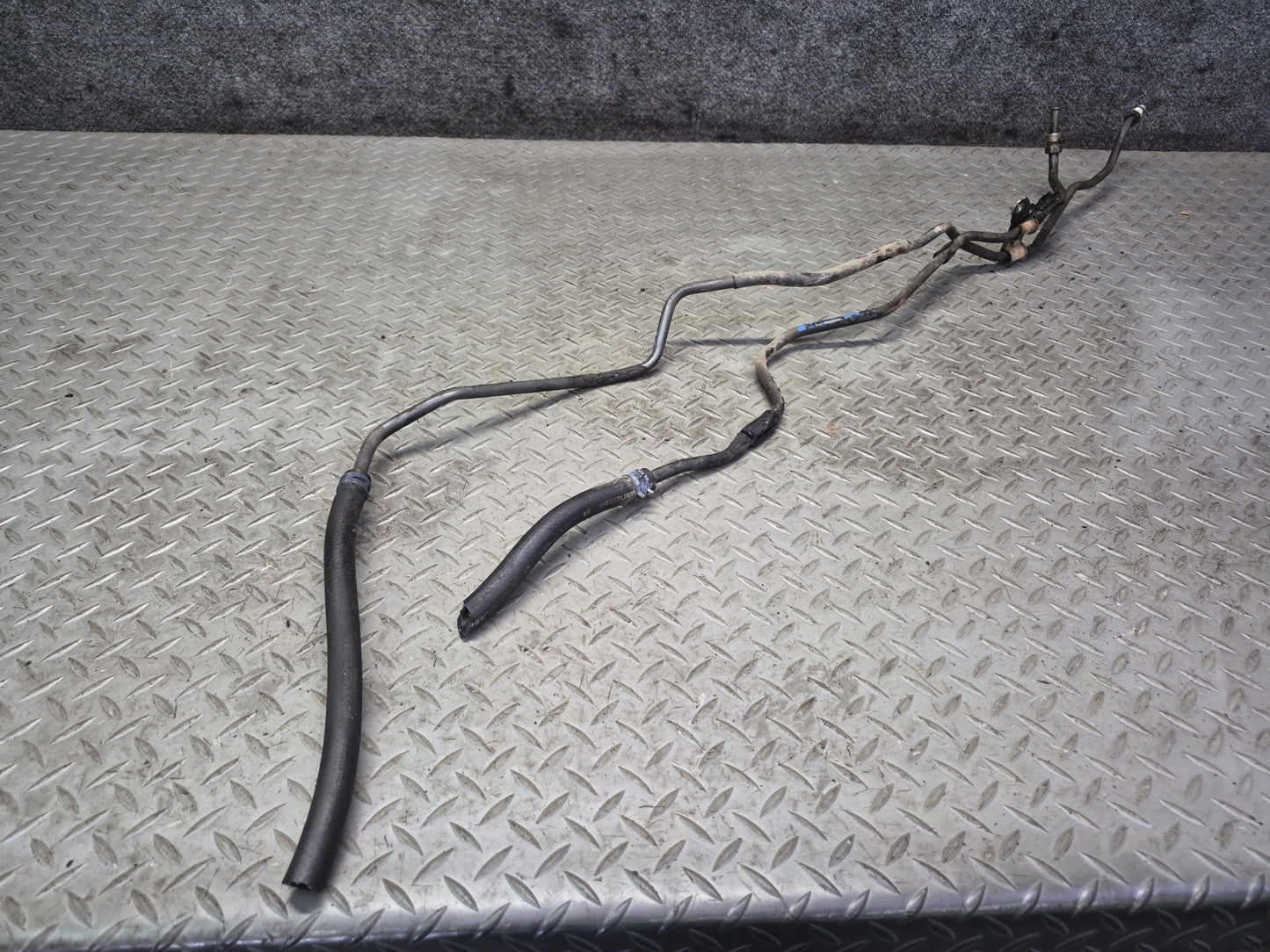 01-03 Lexus UCF30L LS430 Set of 2 A/T Automatic Transmission Hose Pipe Line OEM
