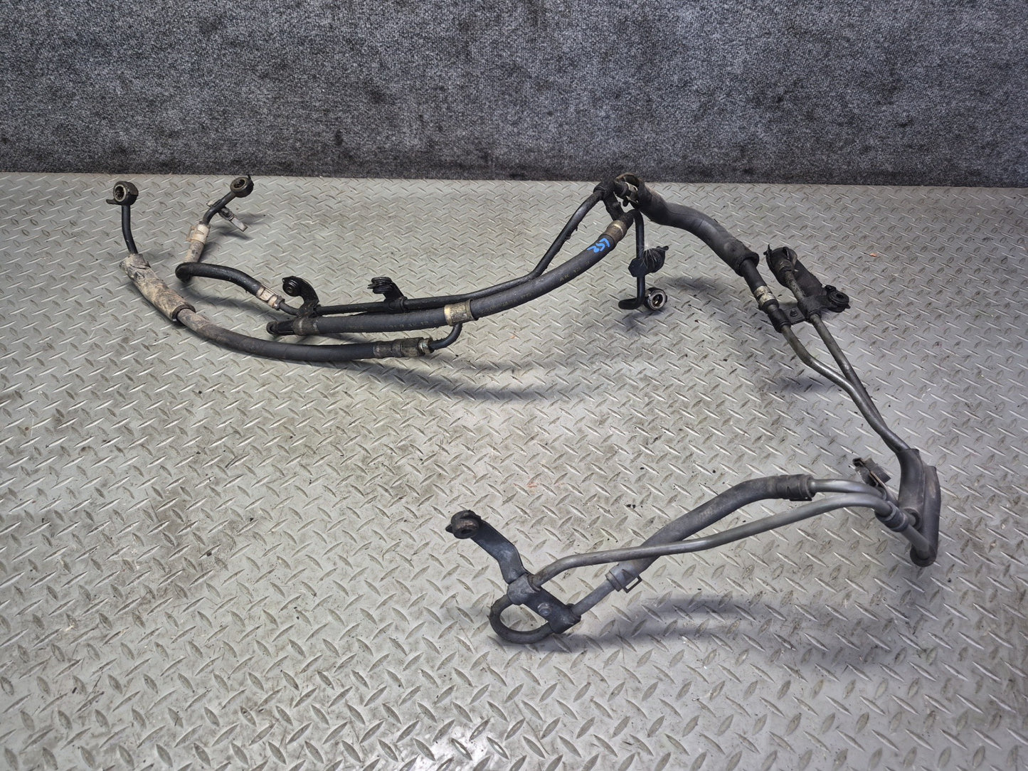 01-06 Lexus UCF30L LS430 Power Steering Pressure Hose Line Tube Pipe OEM