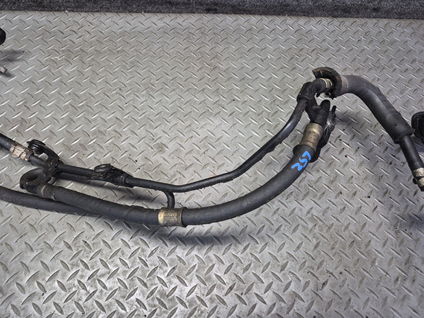 01-06 Lexus UCF30L LS430 Power Steering Pressure Hose Line Tube Pipe OEM