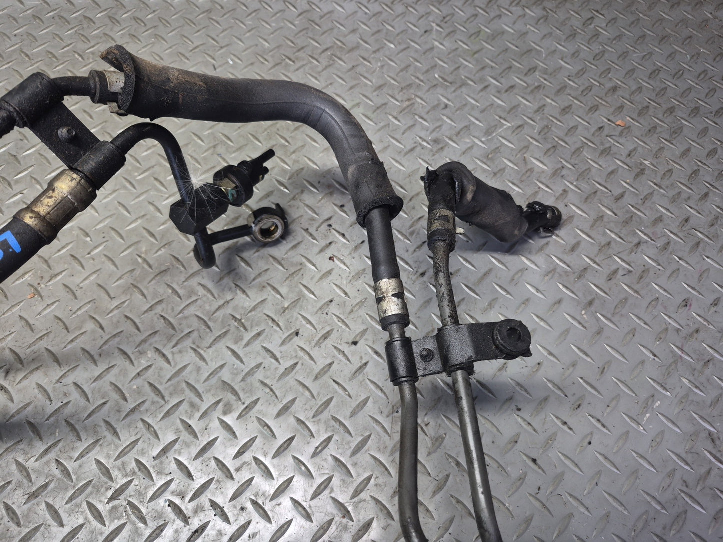 01-06 Lexus UCF30L LS430 Power Steering Pressure Hose Line Tube Pipe OEM