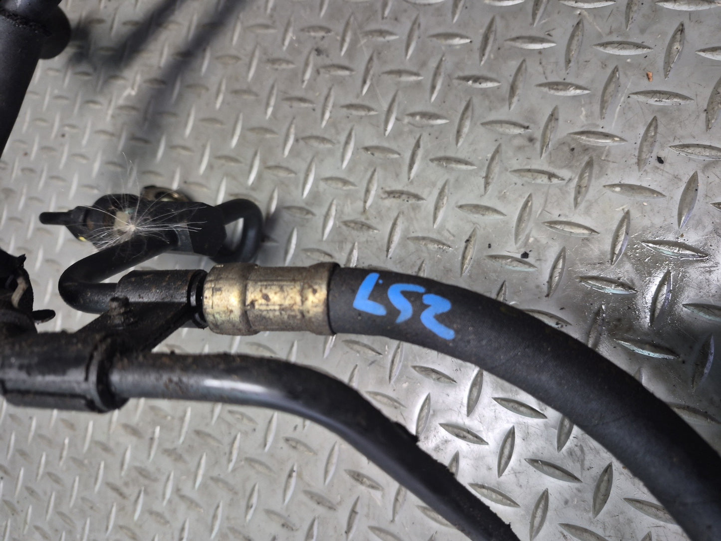 01-06 Lexus UCF30L LS430 Power Steering Pressure Hose Line Tube Pipe OEM
