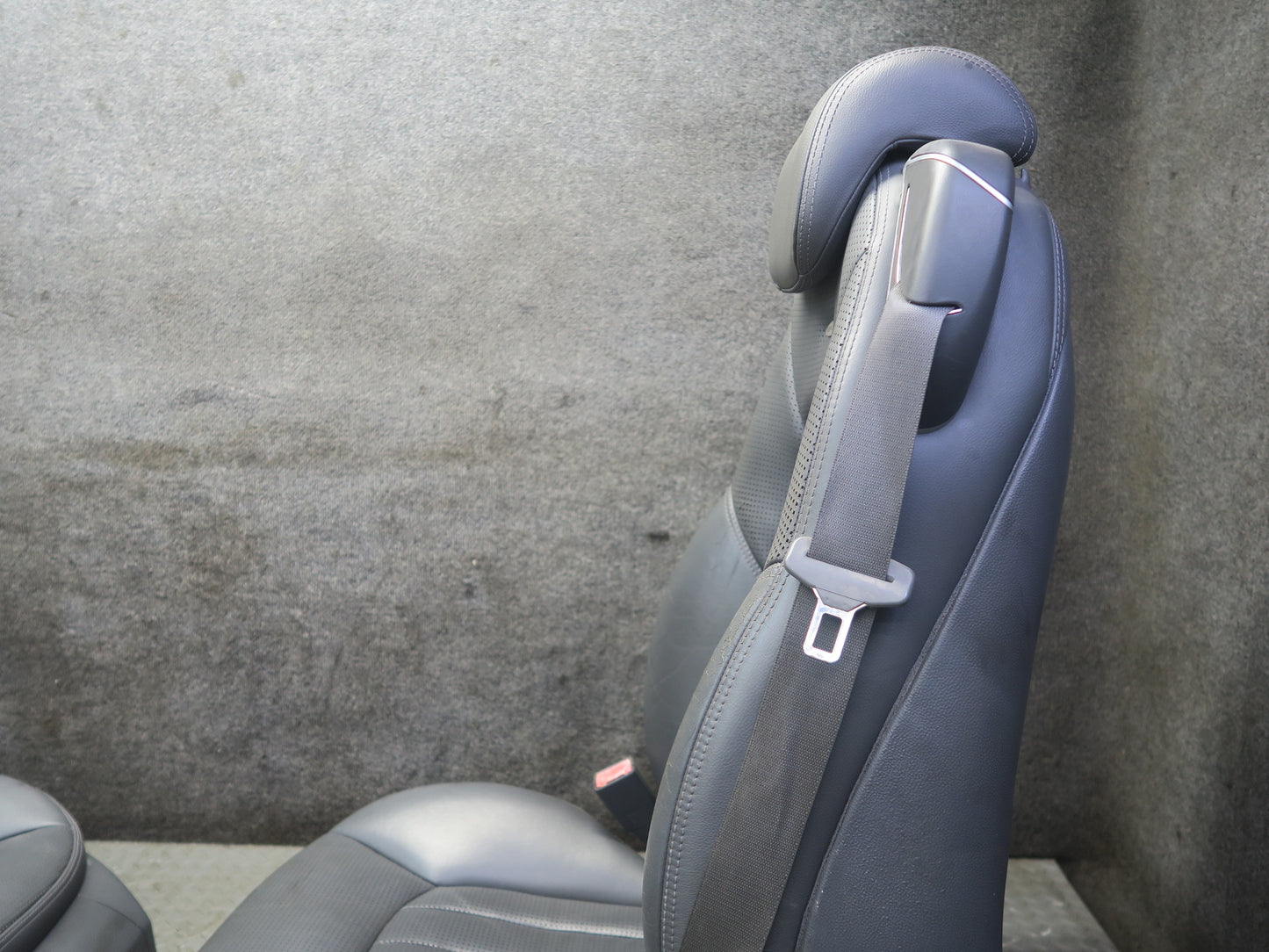 03-06 Mercedes R230 SL55 AMG Set of 2 Front Sport Leather Heat Massage Seat Dmgd