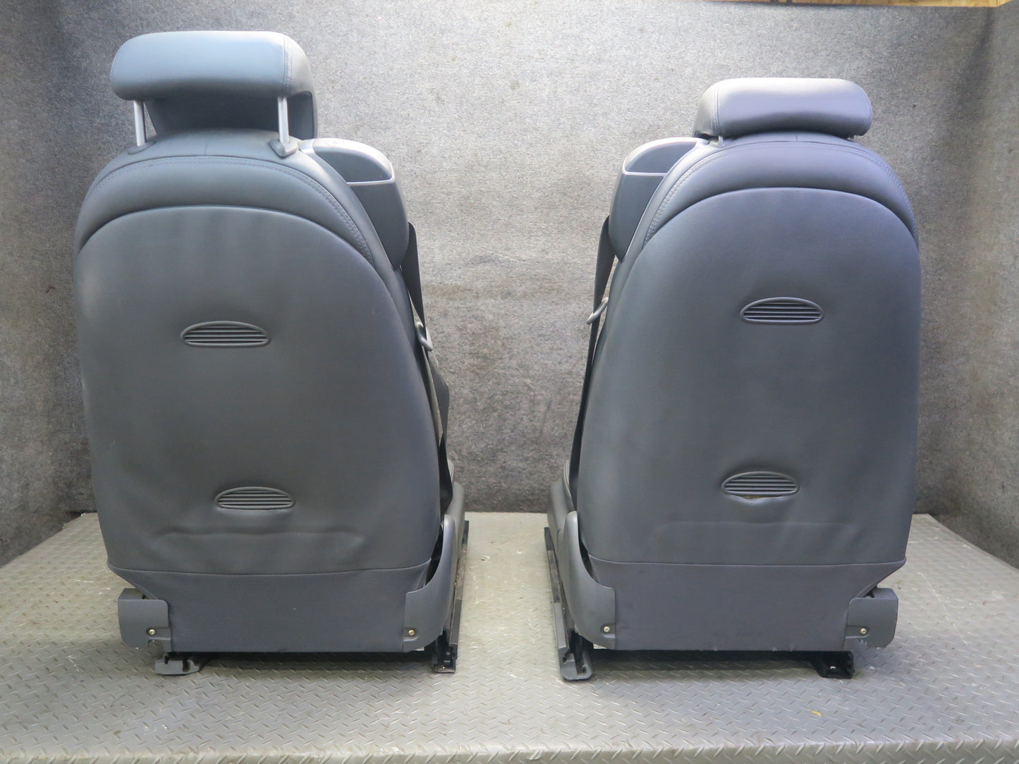 03-06 Mercedes R230 SL55 AMG Set of 2 Front Sport Leather Heat Massage Seat Dmgd