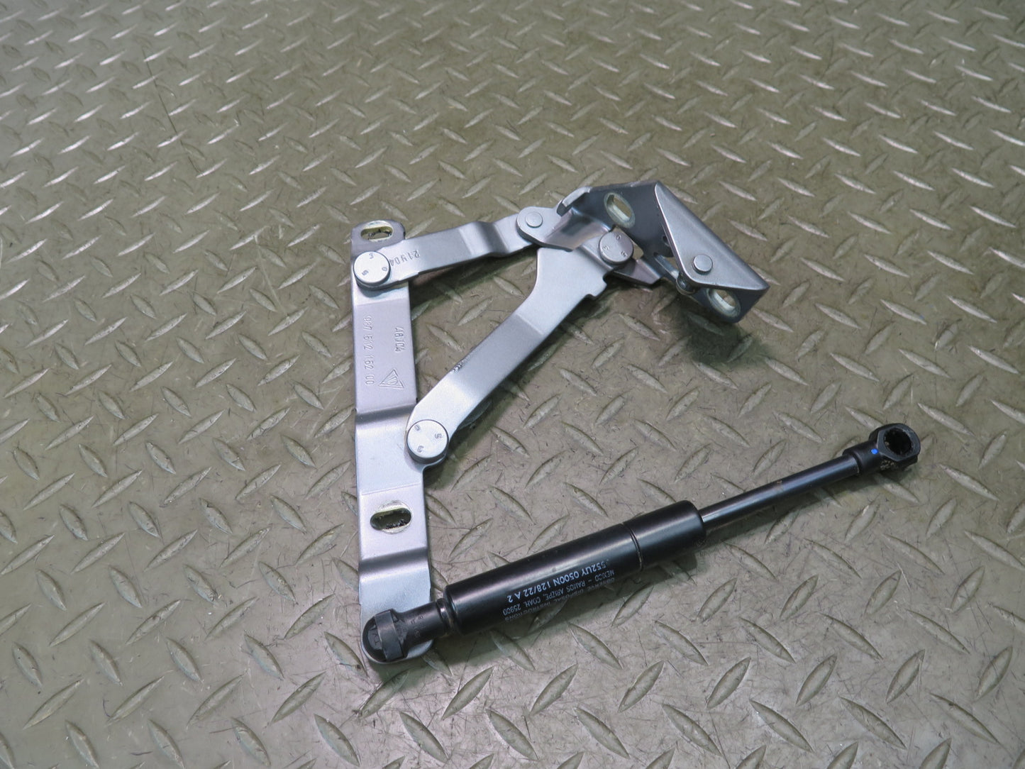 2005-2012 Porsche Boxster 987 Rear Left & Right Trunk Hood Hinge Bracket Set