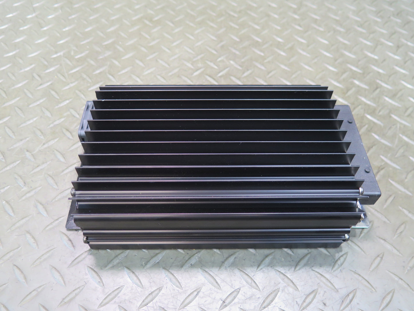 2005-2008 Porsche Boxster 987 Audio Sound Amplifier AMP Bose